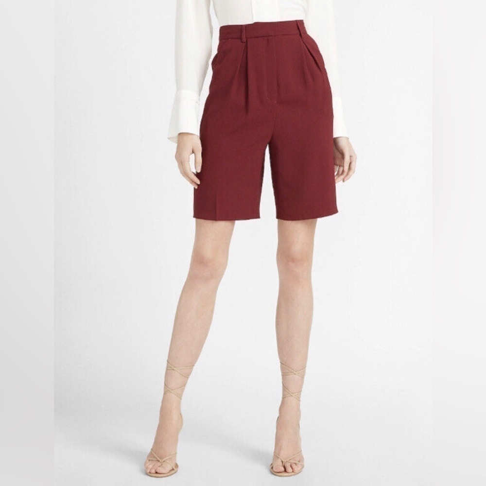 NWT! Express Red High Waisted Bermuda Shorts - Size 4 🚥